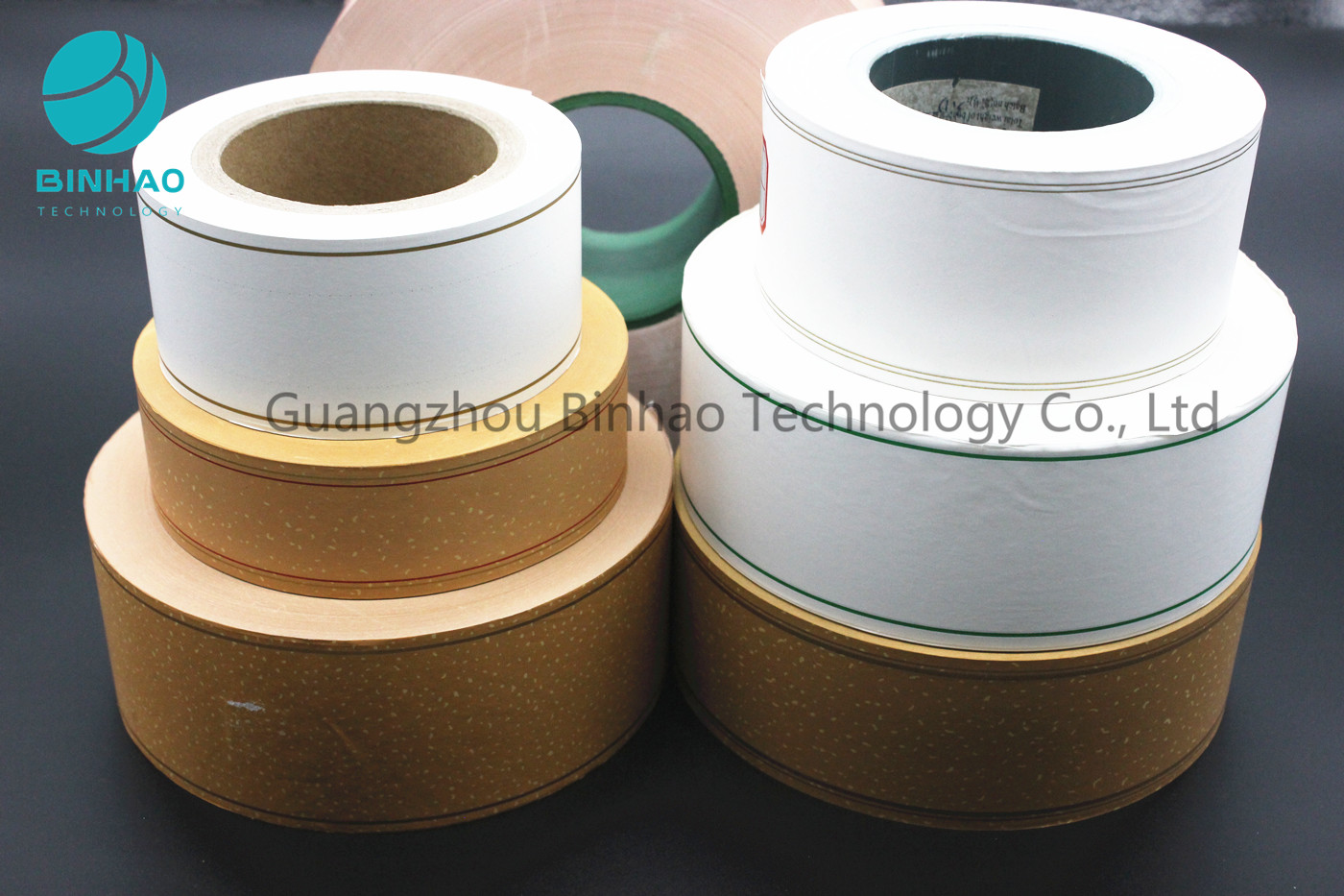Cig-/Tabak-Filterpapier-Pearlized heiße stempelnde Druckperforierungs-glatte Oberfläche, die Papier spitzt